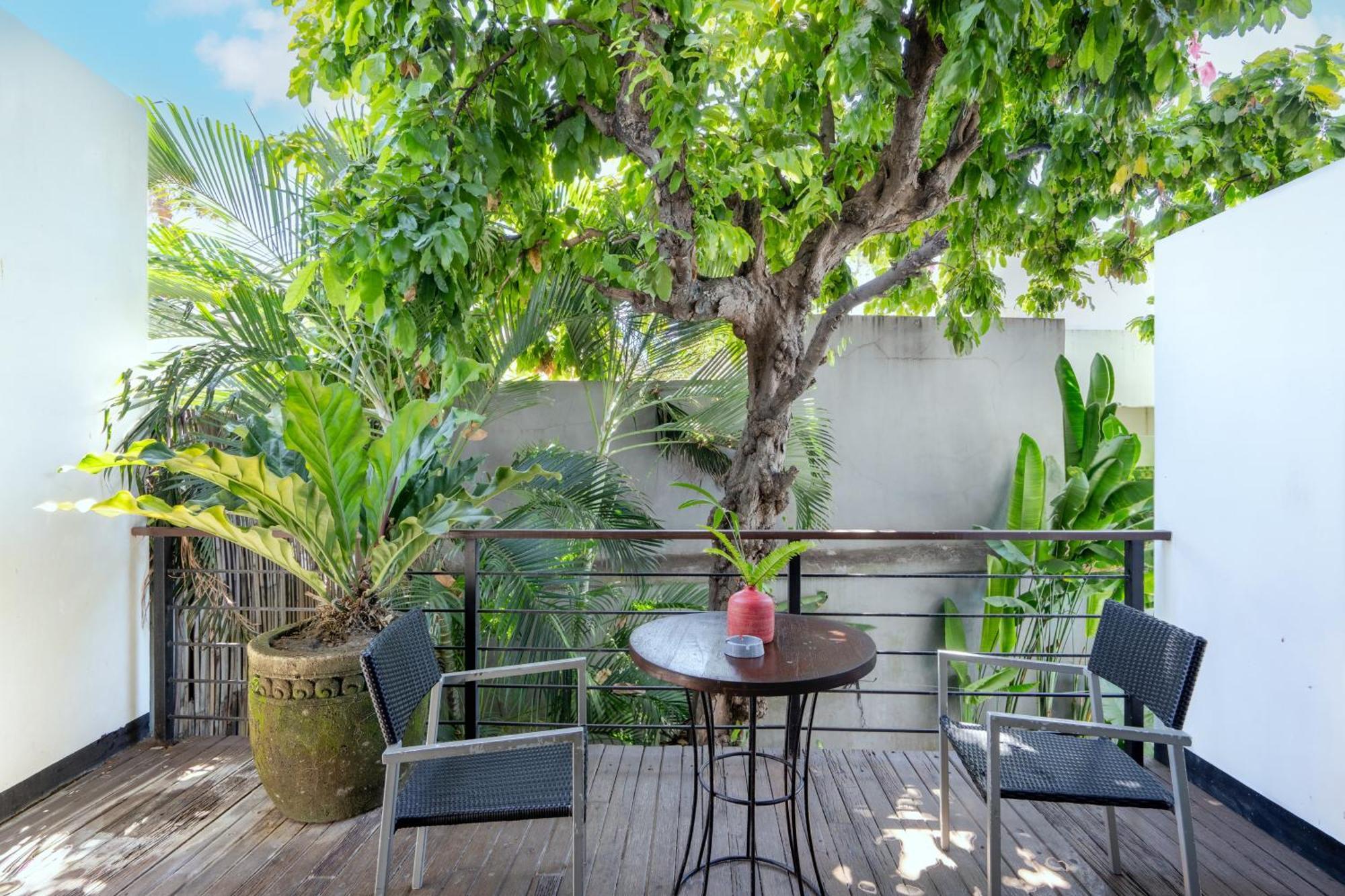 Balissimo Apartment By Betterplace Seminyak Extérieur photo